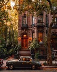 Home // MODERN AU